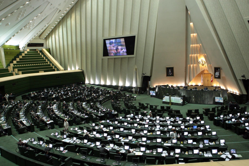 لاهوتی به نمایندگان: والله با برداشتن فانی مشکل آموزش و پرورش حل نمی‌شود، در تصمیم‌گیری دقت کنید