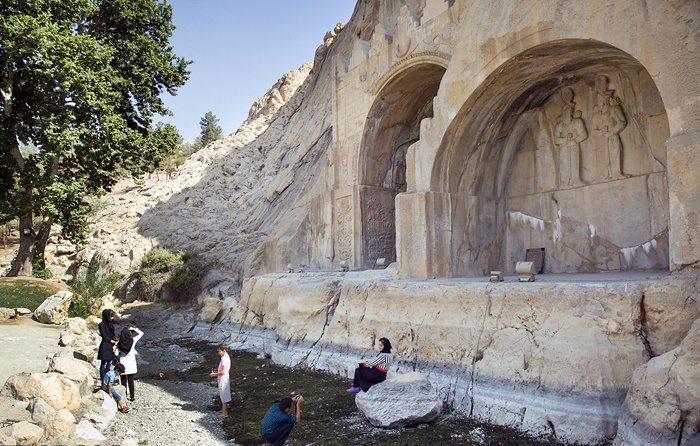 تاق‌بستان؛ لنگ‌لنگان در مسیر ثبت جهانی 