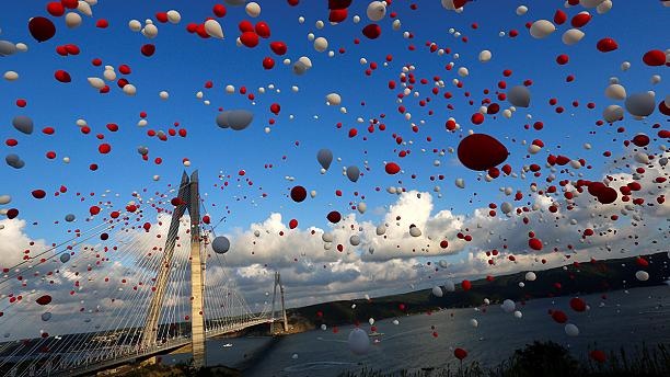 فیلم | افتتاح سومین و طولانی‌ترین پل استانبول روی تنگه بسفر با حضور اردوغان