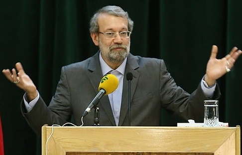 لاریجانی: حاشیه‌سازی برخی رسانه‌ها به صلاح کشور نیست
