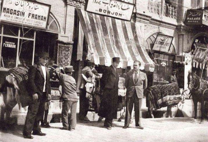 عکس | مغازه‌های خیابان فردوسی در اوایل دوره پهلوی دوم