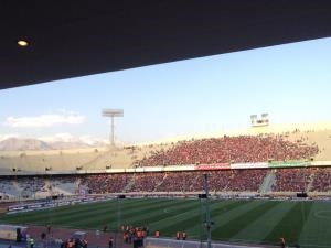 بازیکنان پرسپولیس پس از خروج از ورزشگاه: خدا را شکر زنده به تهران برمی‌‌گردیم!