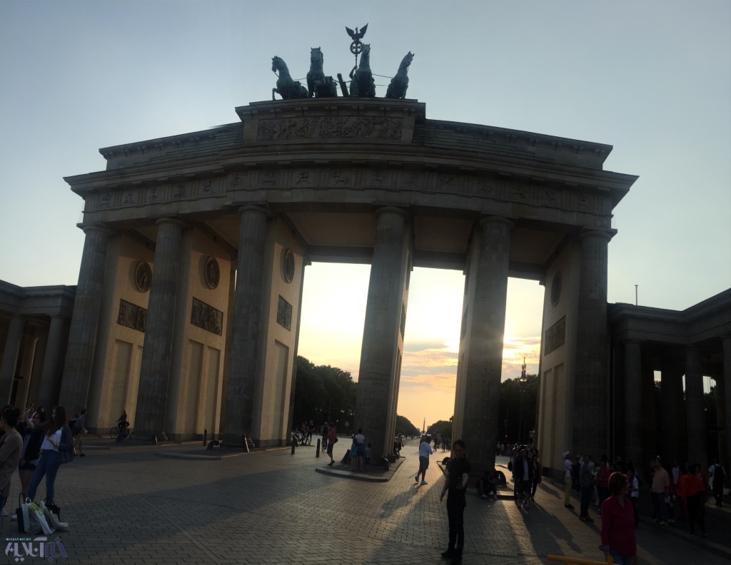 دیدار از میراث هیتلر، ۲۷ سال پس از فروپاشی دیوار برلین