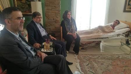 دیدار وزیر ارشاد با اصغر شاهوردی و خانواده داود رشیدی / عکس