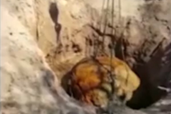 فیلم | کشف شهاب سنگ ۴۰۰۰ ساله در آرژانتین