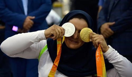 جوایز المپیکی‌ها و مین‌های ورزشی که احمدی‌نژاد کاشته بود