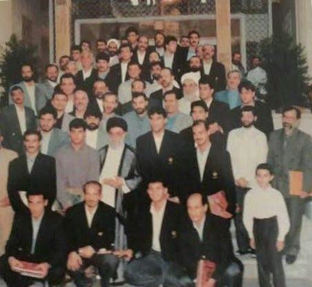 تصویری از رهبر انقلاب در جمع اعضای تیم ملی فوتبال تصویری از رهبر انقلاب در جمع اعضای تیم ملی فوتبال