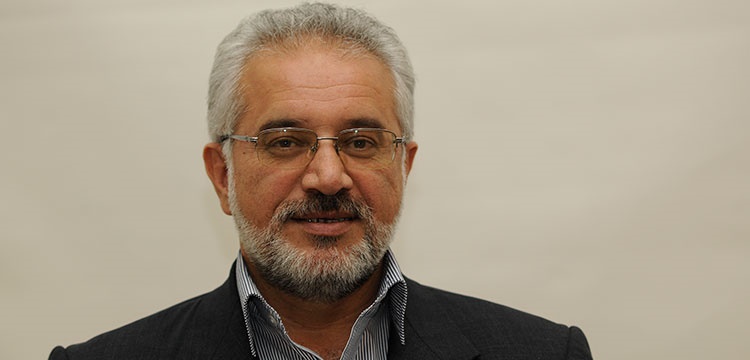 پارلمان جای قهرمان‌سازی نیست...!