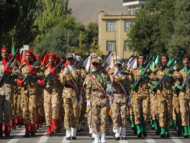 رژه نیروهای مسلح در همدان برگزار شد