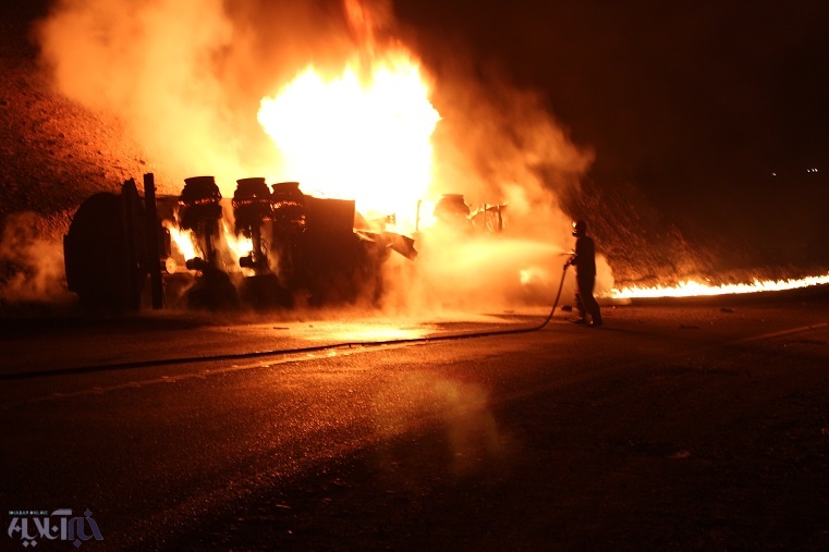 گزارش تصویری| انفجار تانکر حامل سوخت در جاده سنندج ـ مریوان
