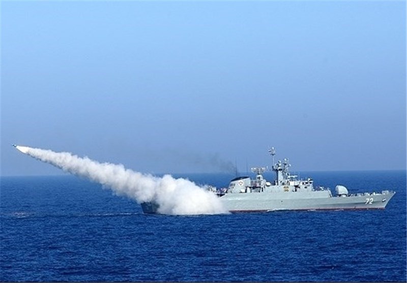 ناوهای نیروی دریایی ارتش ایران و ایتالیا در "تنگه‌هرمز" رزمایش مشترک برگزار کردند