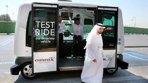 تردد آزمایشی مینی‌بوس بدون راننده در دوبی