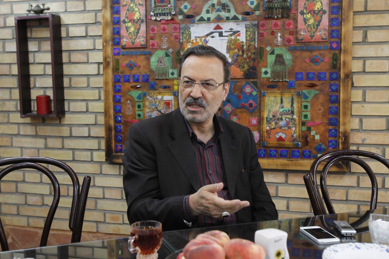 زرافشان: مملکت نیروی کار‌ می‌خواهد، والدین دکتر و مهندس!