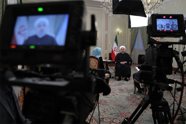 فیلم | واکنش روحانی به انتخاباتی دانستن منشور حقوق شهروندی