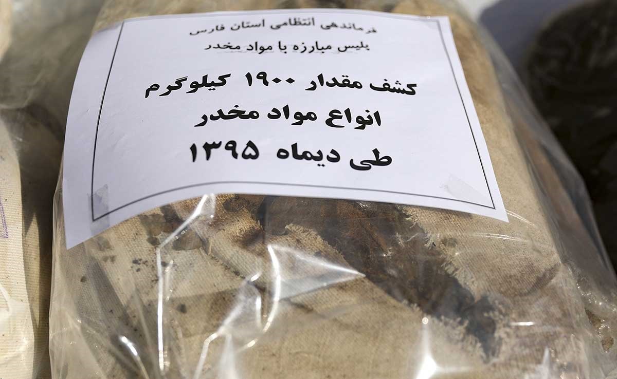 تصاویر | کشف حدود دو تن انواع مواد مخدر در فارس