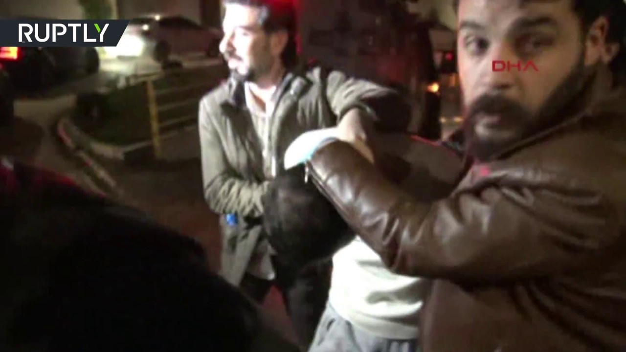 فیلم | لحظه دستگیری عامل حمله به کلوپ استانبول  