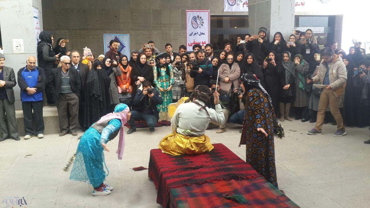 آغاز نخستین جشنواره بین المللی فرهنگی وهنری اقوام ایرانی در کرمانشاه