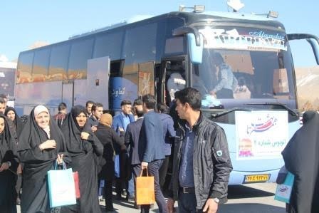 اعزام ۶۵ زوج  دانشجوی دانشگاه شهرکرد به مشهد مقدس