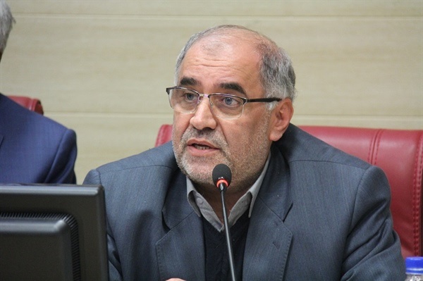 در تربیت تکنسین در جامعه با کمبود مواجه هستیم