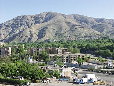 از پیاده‌روخواری کیوسک‌ها تا کمبود آب شرب سالم/ اهالی پیکانشهر چه مشکلاتی دارند؟