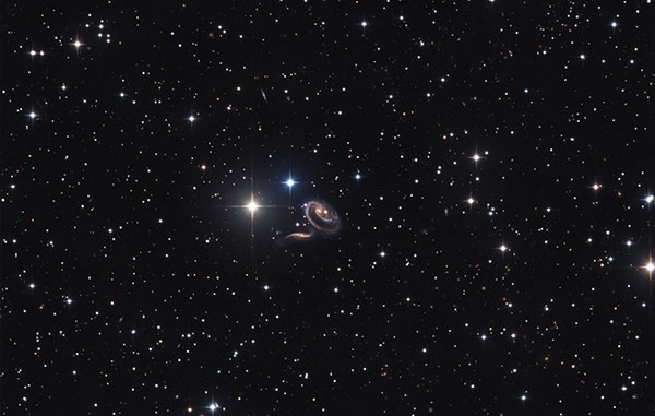 کهکشان‌های عجیب و غریب ای.آر.پی۲۷۳/‌ عکس روز ناسا