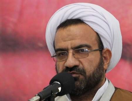 خطیب جمعه کرمان: نباید خدمات نظام به کشور و مردم نادیده گرفته شود