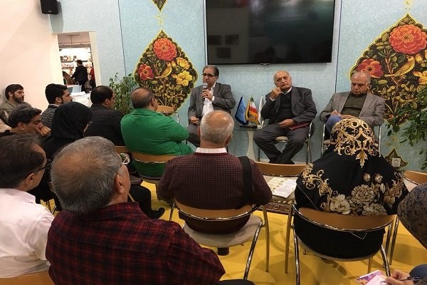 افتتاح غرفه ایران در نمایشگاه کتاب فرانکفورت/ آغاز فعالیت‌ها با برگزاری سه نشست