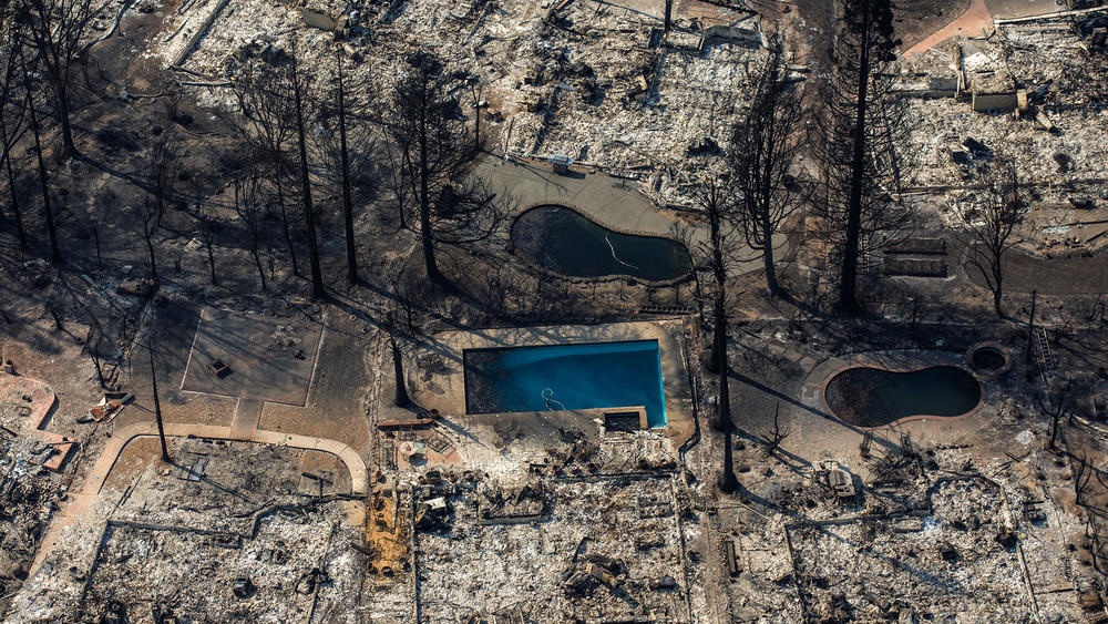 تصاویر | آتشی که کالیفرنیا را تبدیل به سرزمین ارواح کرد
