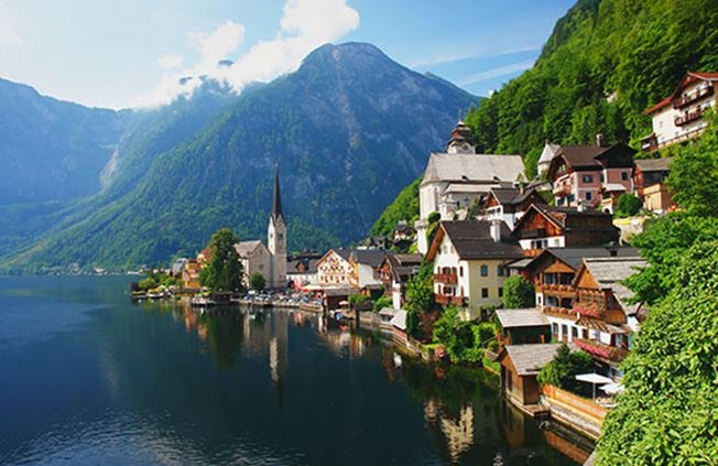 سفر به اتریش آسان‌تر از آب خوردن!