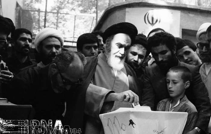 تصاویر | ۱۰ مهر ۱۳۶۰؛ سومین دوره انتخابات ریاست جمهوری ایران
