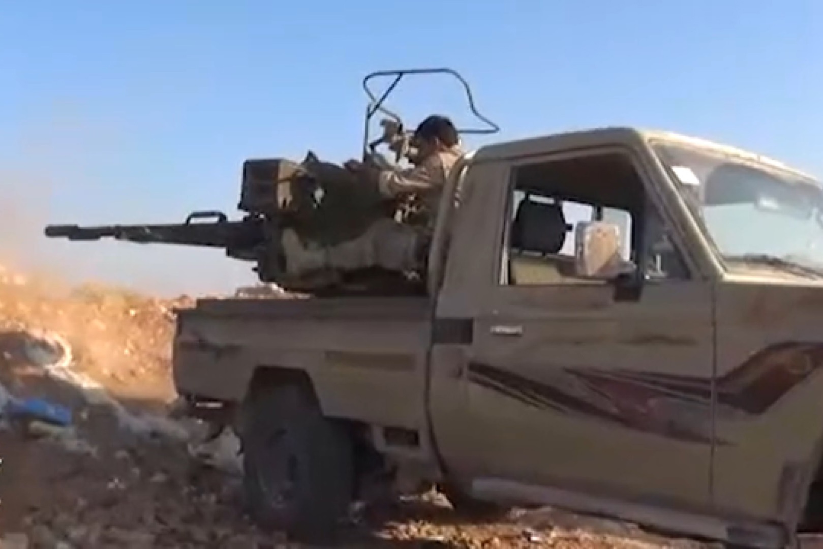 فیلم | داعش در محاصره رزمندگان فاطمیون
