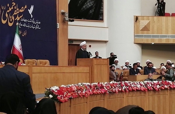 روحانی: دولت، نیروهای‌مسلح و رهبری، حاکمیت‌ کشور هستیم
