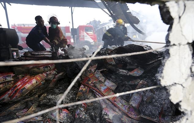 تصاویر | انفجار در کارخانه موادمحترقه اندونزی با ۴۷ کشته