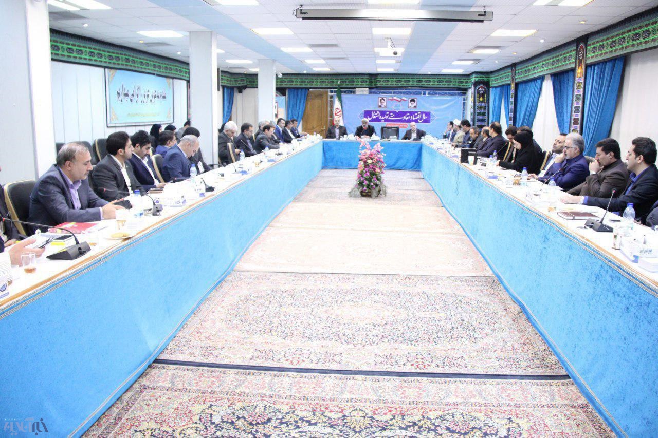 معاون لرستان: بخش کشاورزی و خدمات تغییر کمتری نسبت به صنعت داشته‌اند/ بازنگری سند اشتغال و توسعه