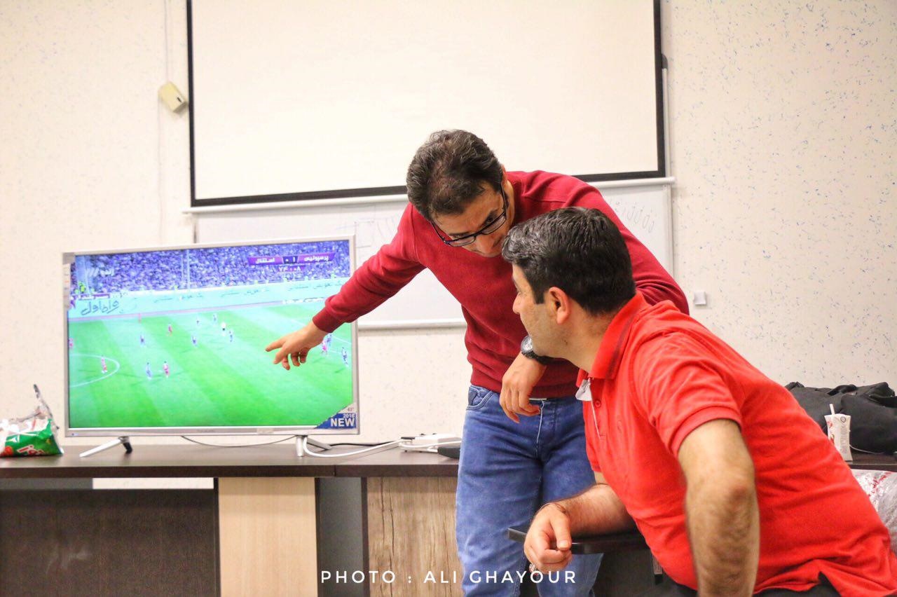 دورهمی خبرنگاران برای دیدن دربی در ارومیه