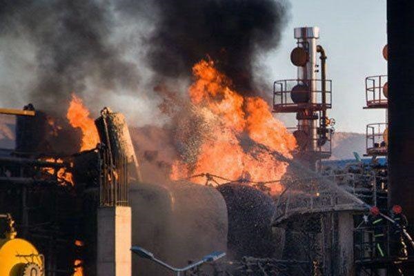 فیلم | اولین تصاویر از آتش‌سوزی پالایشگاه نفت تهران