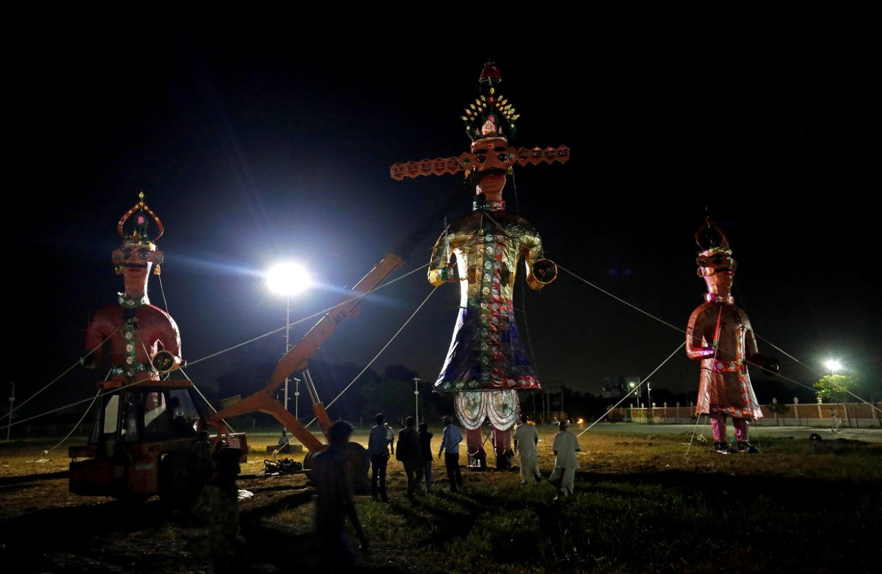 تصاویر | جشن پیروزی الهه بر دیو در هند