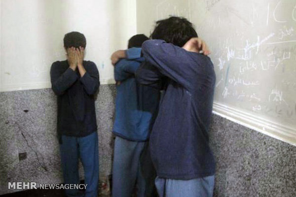 انهدام باند کلاهبرداران حرفه‌ای/ خرید ماشین‌های لوکس شگرد متهمان
