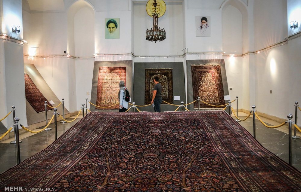 تصاویر | فرش‌های نفیس قاجاری را در کاخ گلستان ببینید