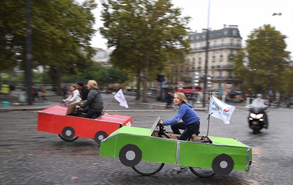 تصاویر | تجربه یک روز زندگی بدون خودرو در پاریس