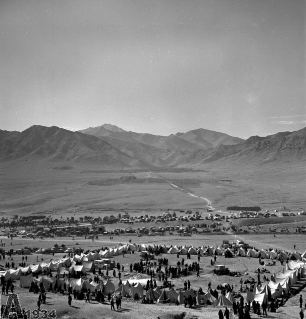 تصاویر | آئین سنتی و مذهبی قالی‌شویان مشهد اردهال در دهه۴۰