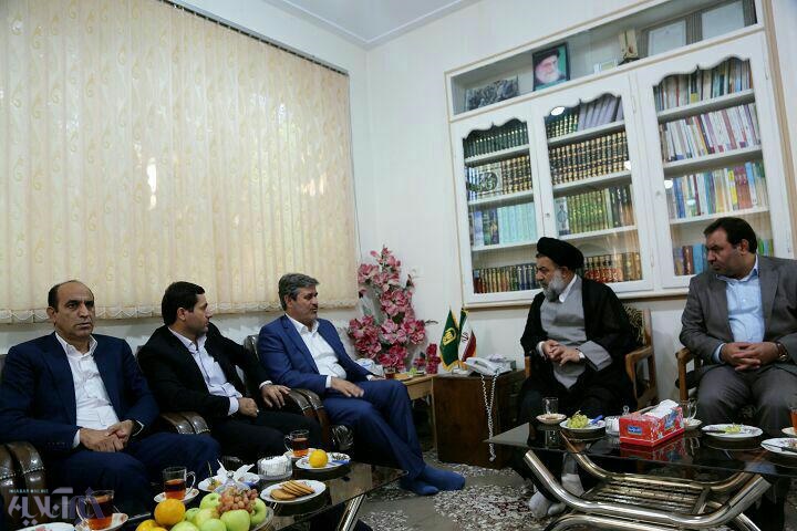 دیدار اعضای کمیسیون برنامه و بودجه مجلس با نماینده ولی فقیه در استان 