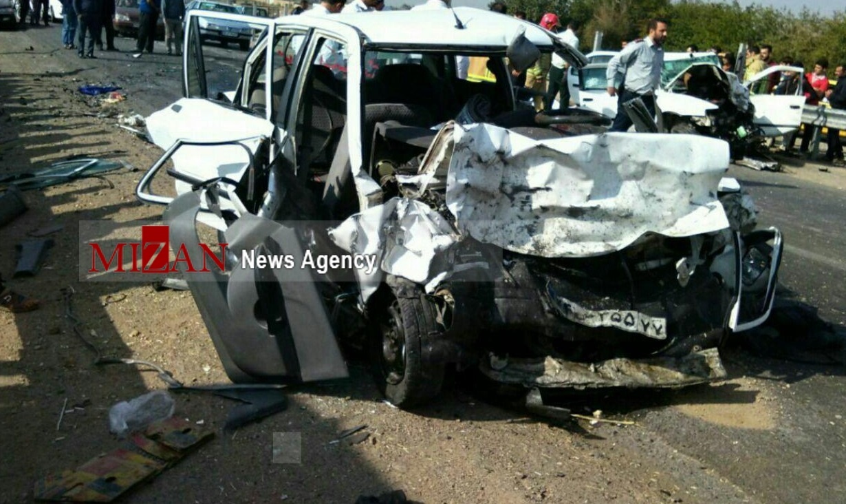 ۳ کشته در تصادف شدید ۲ خودرو در جاده سیمان