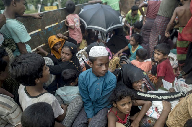 تصاویری دردناک از آوارگی مسلمانان میانمار