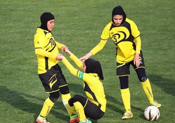 ذوب‌آهن در تلاش برای جبران ناکامی‌ها در لیگ برتر فوتبال بانوان