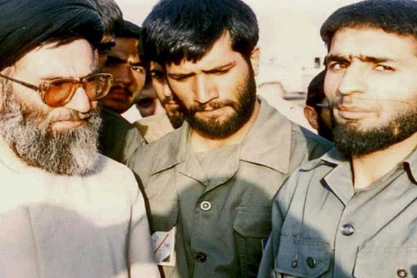 فیلم | ماجرای دیدار رهبرانقلاب و شهید طهرانی‌مقدم در دوران جنگ