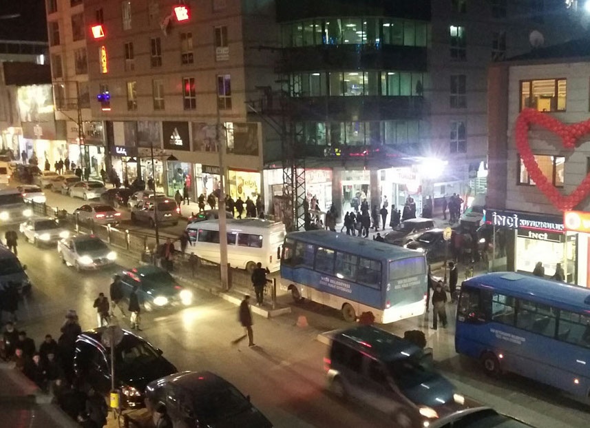 گزارش اکونومیست از هجوم ایرانی‌ها به شهر وان ترکیه/ به اندازه جمعیت یک شهر ایرانی به وان می‌آید