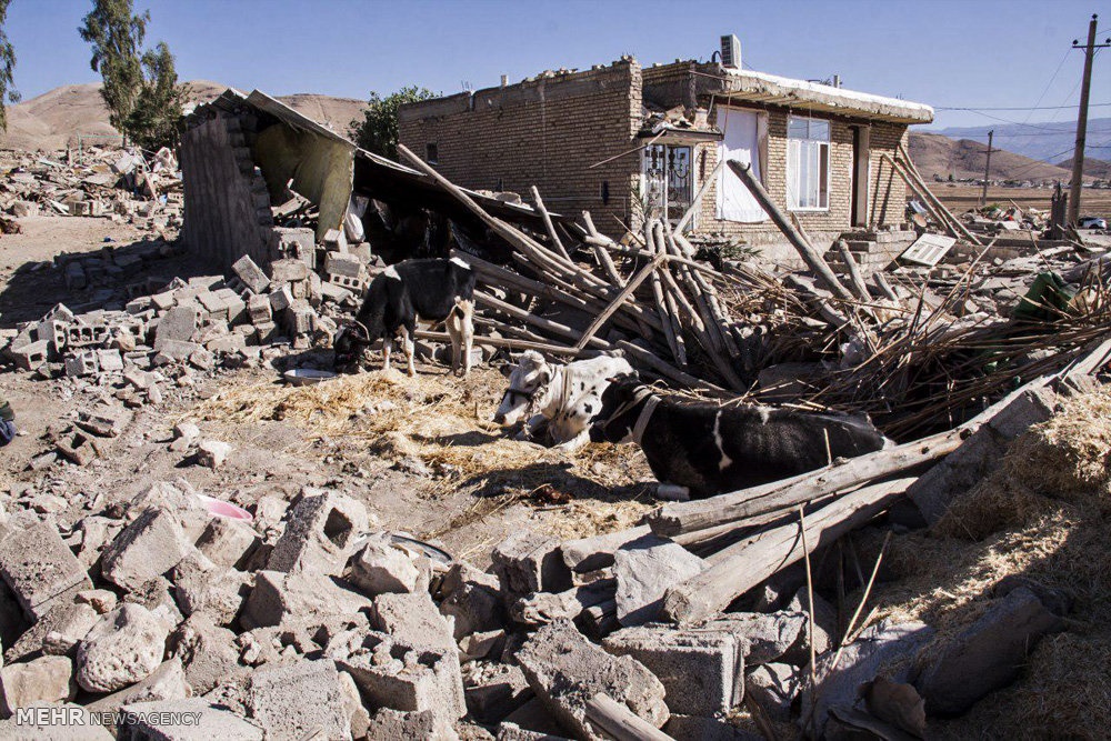 تخریب ۳۰هزار خانه در زلزله ۷.۳ریشتری کرمانشاه/ مردم می‌ترسند در خانه‌های سالم بروند/ تمهیدات تازه پلیس