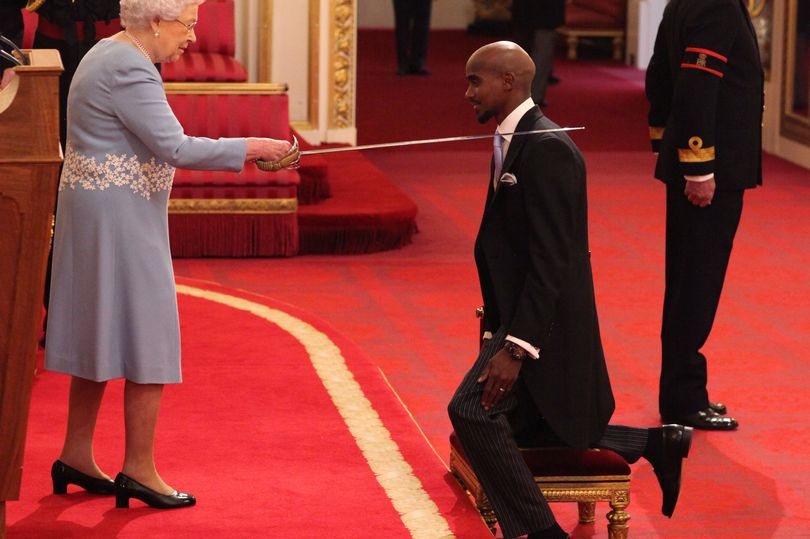 تصاویر | دونده سومالیایی‌تبار که عنوان شوالیه بریتانیا را کسب کرد