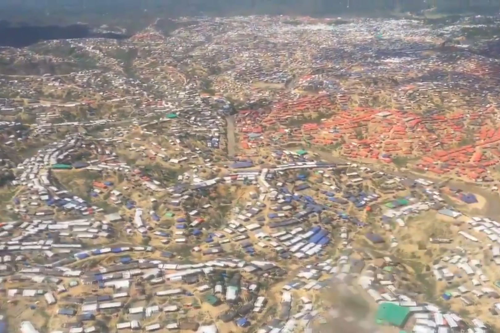 فیلم | تصاویر هوایی از اردوگاه آواره ۸۰۰ هزار روهینگیایی